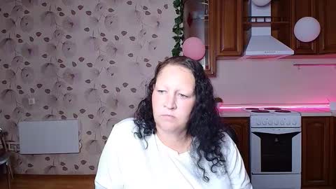 Snapshot of mrs___milf chatting on 21, 9, 2025 mrs milf online show from 21, 9, 2025