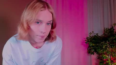 Snapshot of mrs_mills chatting on 1, 10, 2025 Barbie online show from 1, 10, 2025