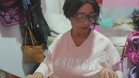 Snapshot of mrs_mommy chatting on 29, 4, 2026 mrs_mommy online show from 29, 4, 2026