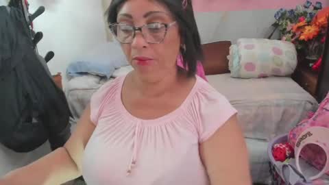 Snapshot of mrs_mommy chatting on 23, 5, 2026 mrs_mommy online show from 23, 5, 2026