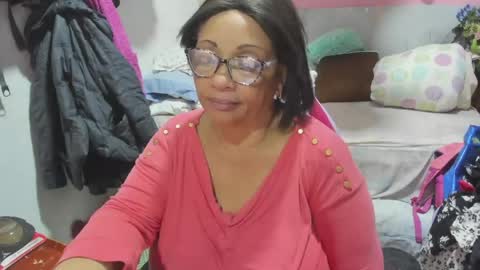 Snapshot of mrs_mommy chatting on 27, 5, 2026 mrs_mommy online show from 27, 5, 2026