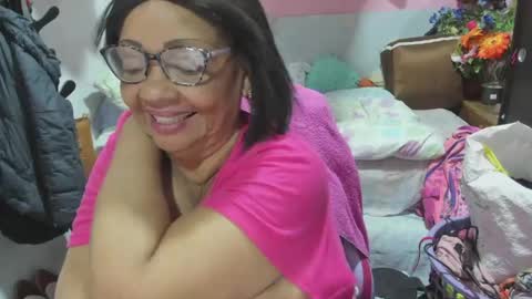 Snapshot of mrs_mommy chatting on 30, 5, 2026 mrs_mommy online show from 30, 5, 2026