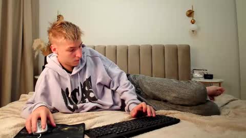 Adam online show from 14, 9, 2025