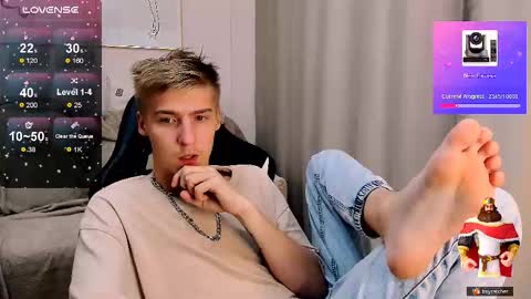 Adam online show from 4, 10, 2025