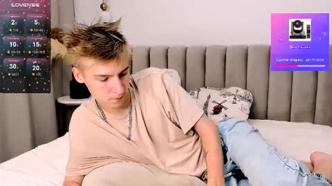 Adam online show from 5, 10, 2025