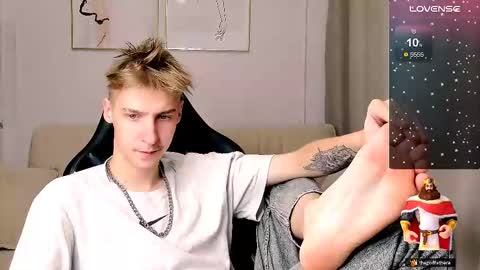 Adam online show from 22, 10, 2025