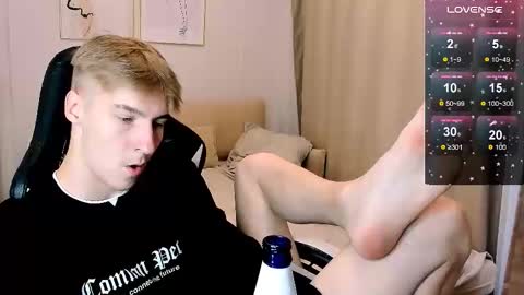 Adam online show from 27, 10, 2025