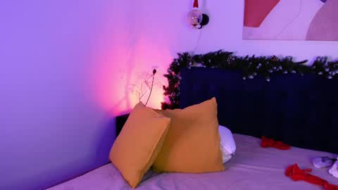 Snapshot of mrsprude chatting on 13, 12, 2024 Molly online show from 13, 12, 2024