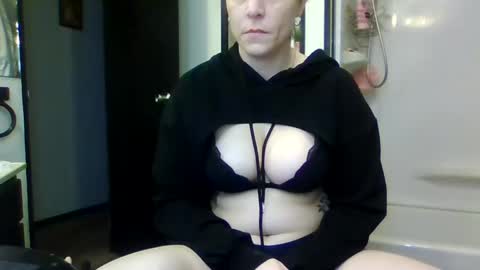 Snapshot of mrstxoxo4594 chatting on 24, 9, 2025 Mrstxoxo4594 online show from 24, 9, 2025
