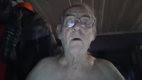 Snapshot of mrsubman chatting on 18, 5, 2026 Chuck online show from 18, 5, 2026