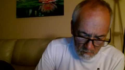 Snapshot of mrtease5 chatting on 5, 4, 2026 mrtease5 online show from 5, 4, 2026