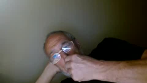 Snapshot of mrtease5 chatting on 14, 4, 2026 mrtease5 online show from 14, 4, 2026