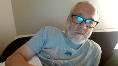 Snapshot of mrtease5 chatting on 22, 4, 2026 mrtease5 online show from 22, 4, 2026