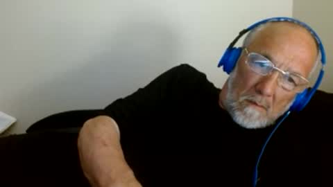 Snapshot of mrtease5 chatting on 28, 4, 2026 mrtease5 online show from 28, 4, 2026