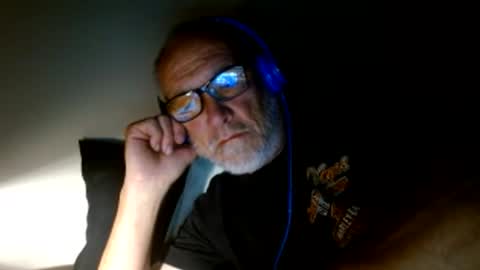 Snapshot of mrtease5 chatting on 24, 5, 2026 mrtease5 online show from 24, 5, 2026