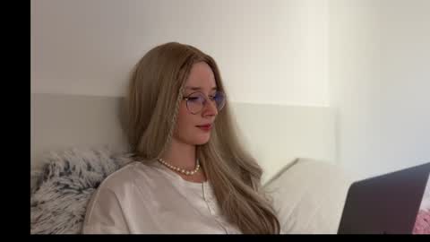 ms_christiana online show from 29, 7, 2026