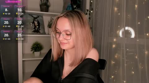 Snapshot of ms_elizabethqueen chatting on 17, 1, 2025 Elizabeth online show from 17, 1, 2025