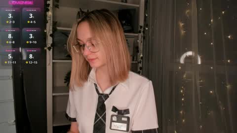 Snapshot of ms_elizabethqueen chatting on 23, 1, 2025 Elizabeth online show from 23, 1, 2025