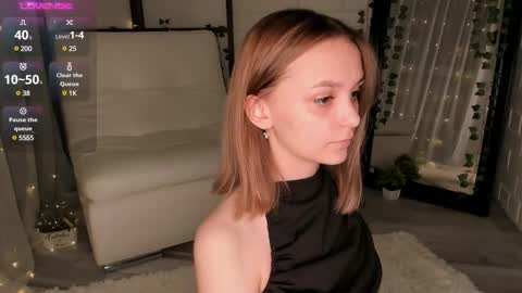 Snapshot of ms_elizabethqueen chatting on 1, 3, 2025 Elizabeth online show from 1, 3, 2025