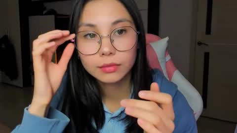 Snapshot of ms_emily_ chatting on 18, 9, 2025 ms_emily_ online show from 18, 9, 2025