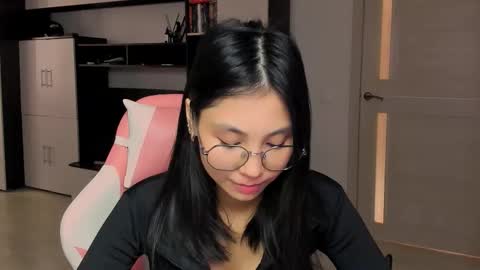 Snapshot of ms_emily_ chatting on 25, 9, 2025 ms_emily_ online show from 25, 9, 2025