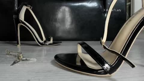 Snapshot of ms_enigma chatting on 14, 3, 2026 Goddess. Miss. Lady. Queen. Madam Milady online show from 14, 3, 2026