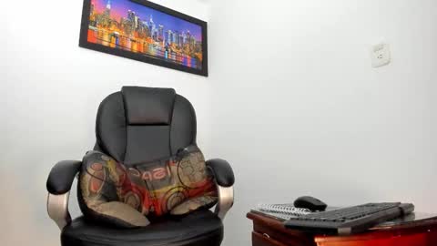 Snapshot of ms_lunarose chatting on 26, 10, 2025 ms_lunarose online show from 26, 10, 2025