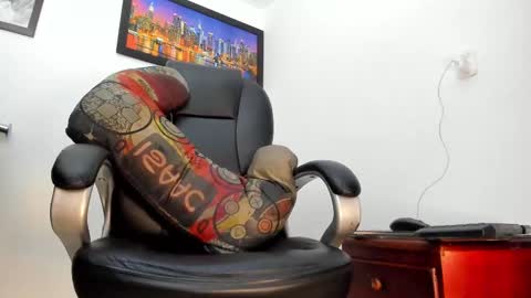 Snapshot of ms_lunarose chatting on 27, 10, 2025 ms_lunarose online show from 27, 10, 2025