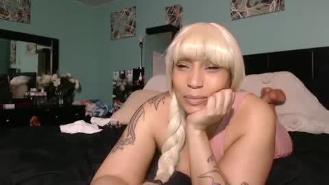 Snapshot of msbaddiebae chatting on 23, 12, 2024 Queen Baddie online show from 23, 12, 2024