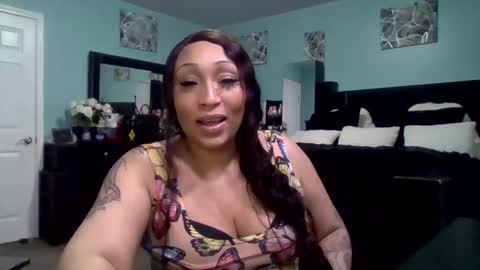 Snapshot of msbaddiebae chatting on 7, 2, 2025 Queen Baddie online show from 7, 2, 2025