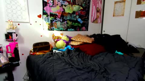Snapshot of mscuntyluxxe chatting on 23, 4, 2026 Cunty Luxxe online show from 23, 4, 2026