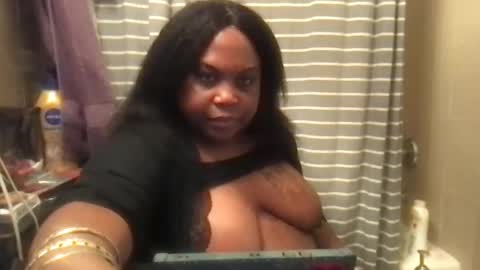 Snapshot of msjonemillion chatting on 21, 12, 2024 Chocolate Candy Stick online show from 21, 12, 2024