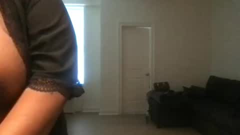 Snapshot of msjonemillion chatting on 25, 12, 2024 Chocolate Candy Stick online show from 25, 12, 2024