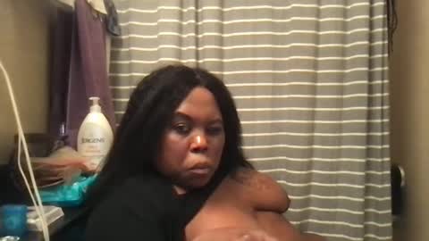 Snapshot of msjonemillion chatting on 20, 1, 2025 Chocolate Candy Stick online show from 20, 1, 2025