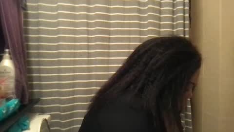 Snapshot of msjonemillion chatting on 22, 1, 2025 Chocolate Candy Stick online show from 22, 1, 2025