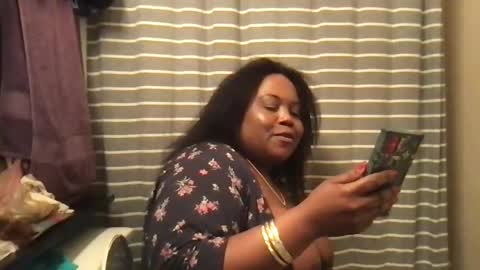 Snapshot of msjonemillion chatting on 24, 2, 2025 Chocolate Candy Stick online show from 24, 2, 2025