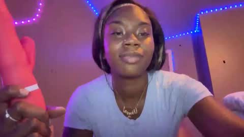 Snapshot of mskitty000 chatting on 17, 9, 2025 mskitty000 online show from 17, 9, 2025