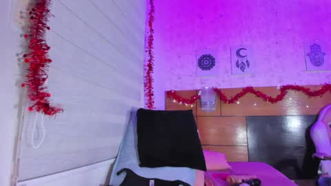 Snapshot of mssburbuja chatting on 30, 12, 2024 Manuela  online show from 30, 12, 2024