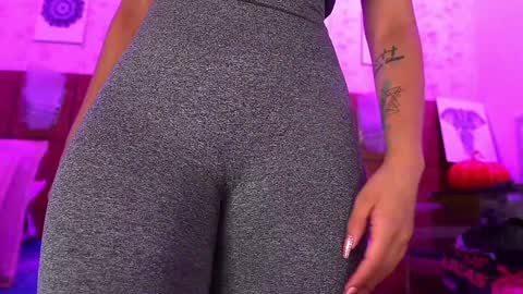 Snapshot of mssburbuja chatting on 7, 2, 2025 Manuela  online show from 7, 2, 2025