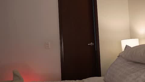 Snapshot of mssophie_war chatting on 7, 7, 2026 Sophie online show from 7, 7, 2026