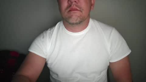 Snapshot of mtman5 chatting on 23, 10, 2025 mtman5 online show from 23, 10, 2025