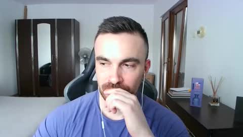 Snapshot of mu5clemania chatting on 19, 4, 2026 Victor online show from 19, 4, 2026