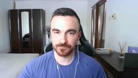 Snapshot of mu5clemania chatting on 10, 5, 2026 Victor online show from 10, 5, 2026