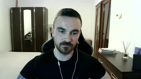 Snapshot of mu5clemania chatting on 13, 5, 2026 Victor online show from 13, 5, 2026