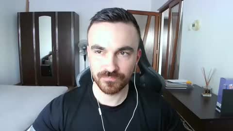 Snapshot of mu5clemania chatting on 14, 5, 2026 Victor online show from 14, 5, 2026