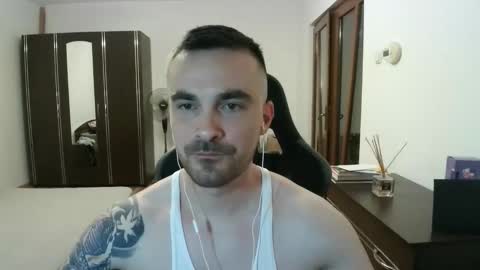 Snapshot of mu5clemania chatting on 19, 5, 2026 Victor online show from 19, 5, 2026