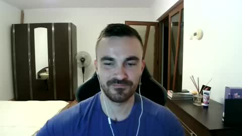 Snapshot of mu5clemania chatting on 12, 6, 2026 Victor online show from 12, 6, 2026
