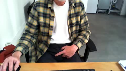 mucfag online show from 8, 5, 2026