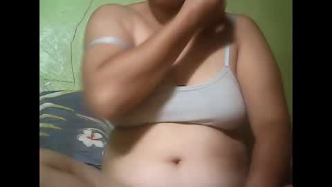 muffy_bunny online show from 5, 1, 2025