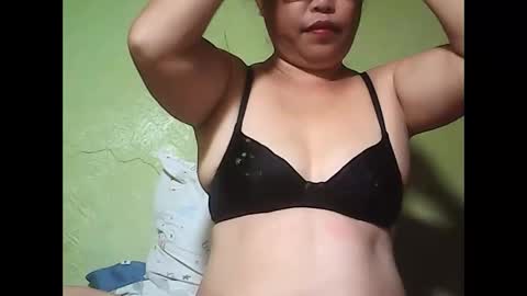 muffy_bunny online show from 10, 6, 2026